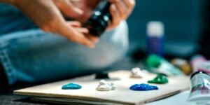 Read more about the article Menzerna Polishing Compounds for Jewellery: A Complete Guide